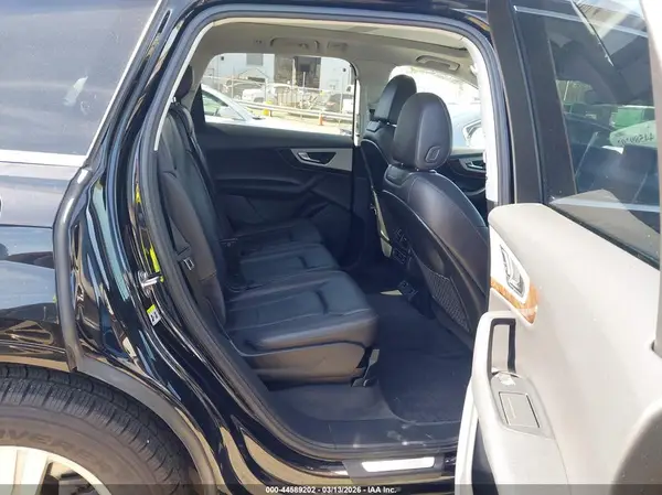 WA1AHAF7XHD047087 2017 AUDI Q7 - Image 8