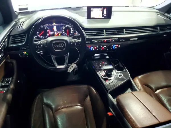 WA1AHAF7XHD050846 2017 AUDI Q7 - Image 8