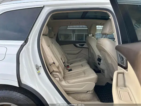WA1AHBF7XJD045545 2018 AUDI Q7 - Image 8