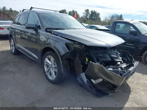 WA1AJAF70MD011035 2021 AUDI Q7 - Image 1