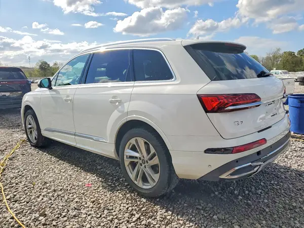 WA1AJAF71MD033173 2021 AUDI Q7 - Image 2