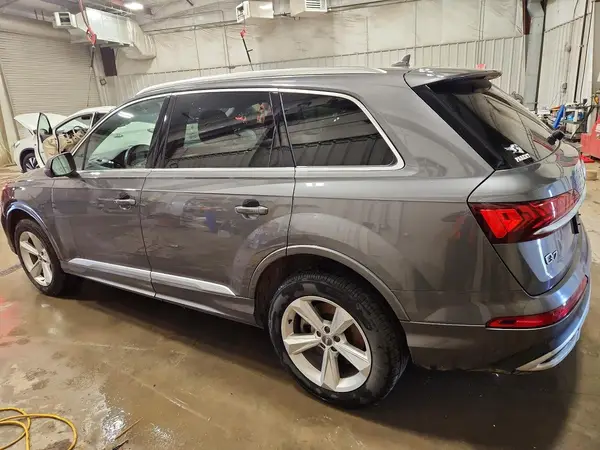 WA1AJAF74MD011510 2021 AUDI Q7 - Image 2