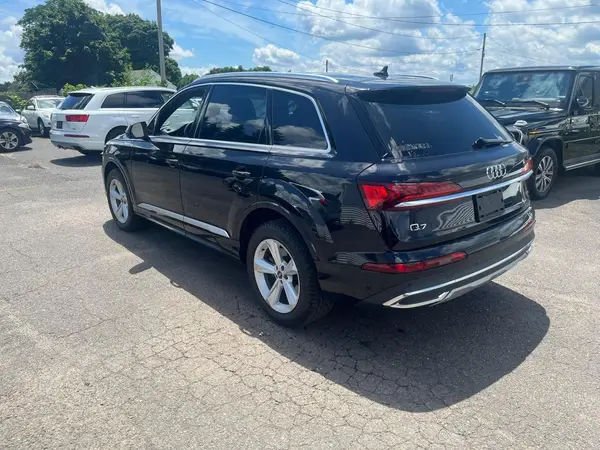 WA1AJAF75MD030650 2021 AUDI Q7 - Image 2