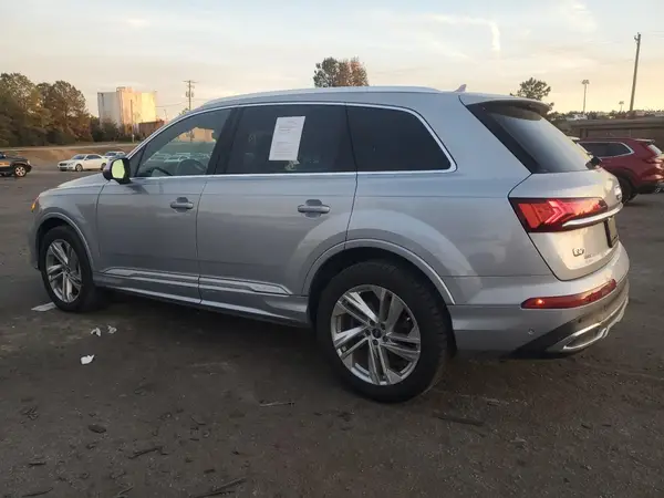 WA1AJAF76MD037333 2021 AUDI Q7 - Image 2