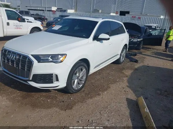 WA1AJAF78MD025958 2021 AUDI Q7 - Image 2