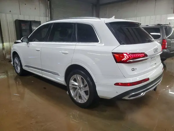 WA1AJAF79MD022535 2021 AUDI Q7 - Image 2