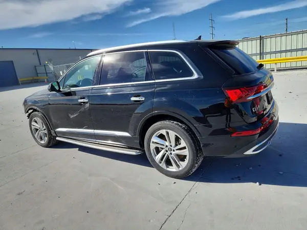 WA1AJAF7XMD015559 2021 AUDI Q7 - Image 2