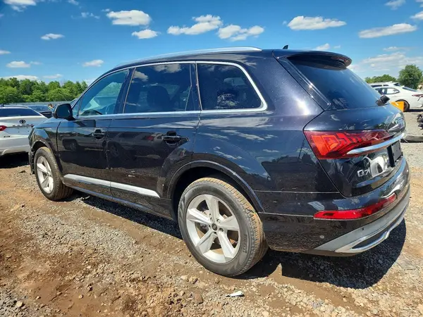 WA1AJAF7XMD026545 2021 AUDI Q7 - Image 2