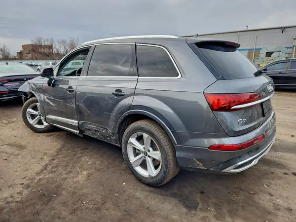 WA1AJAF7XMD029588 2021 AUDI Q7 - Image 2