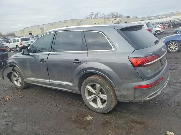 WA1AJAF7XMD041918 2021 AUDI Q7 - Image 2