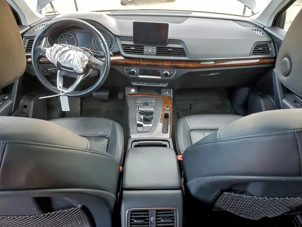 WA1ANAFY0J2001092 2018 AUDI Q5 - Image 8