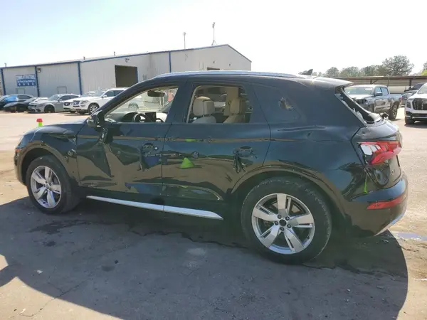 WA1ANAFY0J2001982 2018 AUDI Q5 - Image 2