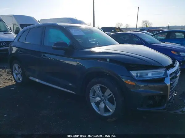 WA1ANAFY0J2005269 2018 AUDI Q5 - Image 1