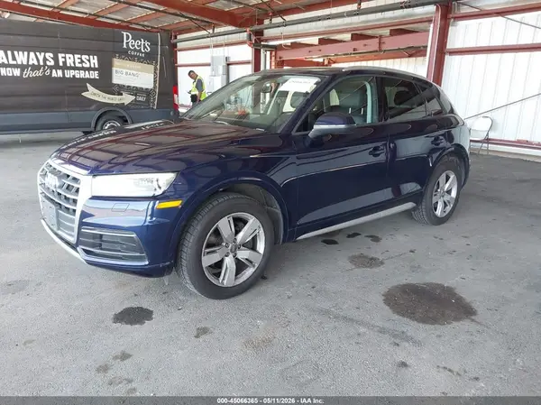 WA1ANAFY0J2005336 2018 AUDI Q5 - Image 2