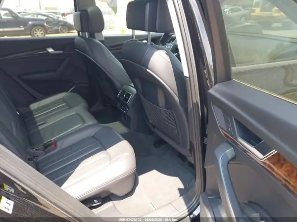 WA1ANAFY0J2006471 2018 AUDI Q5 - Image 8
