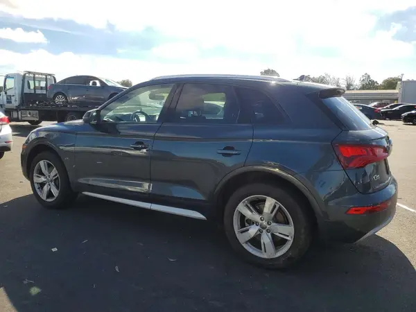 WA1ANAFY0J2006924 2018 AUDI Q5 - Image 2