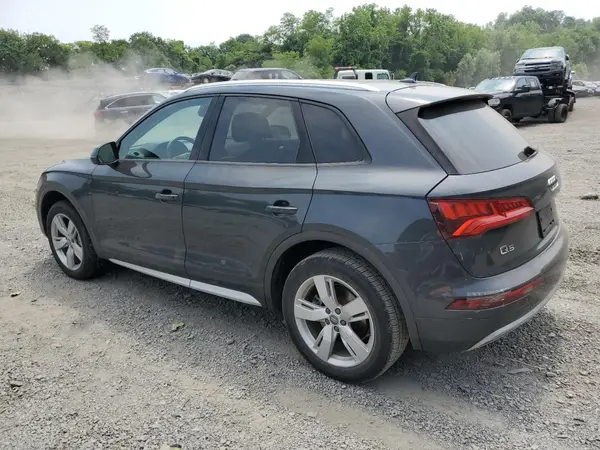 WA1ANAFY0J2006986 2018 AUDI Q5 - Image 2