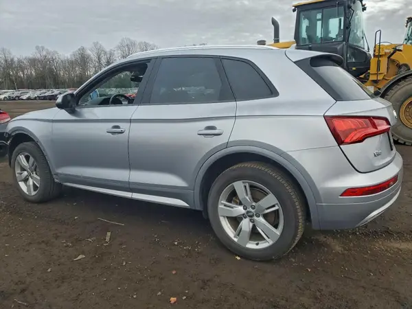 WA1ANAFY0J2007362 2018 AUDI Q5 - Image 2