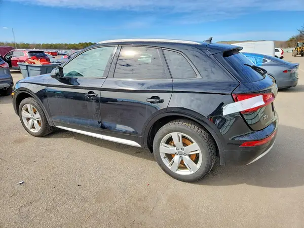 WA1ANAFY0J2008804 2018 AUDI Q5 - Image 2