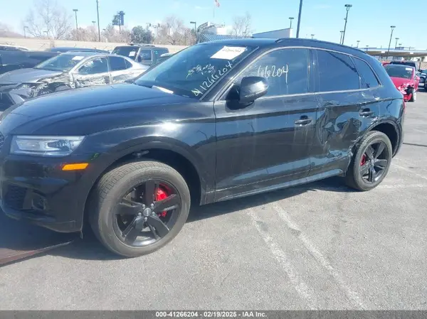 WA1ANAFY0J2025604 2018 AUDI Q5 - Image 2