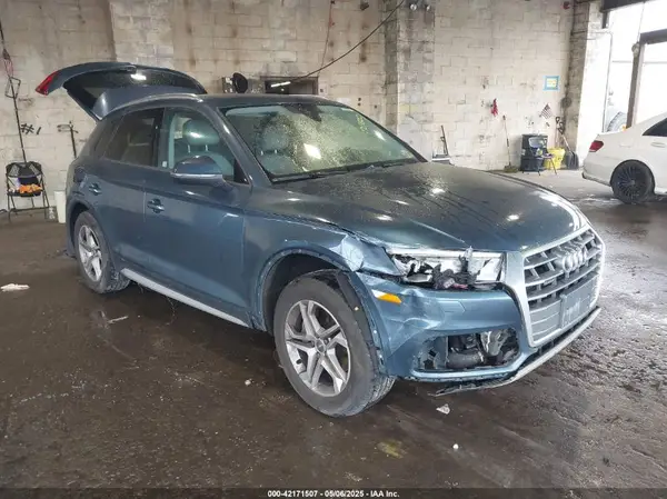 WA1ANAFY0J2034450 2018 AUDI Q5 - Image 1