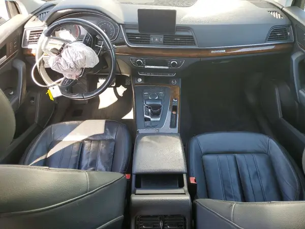 WA1ANAFY0J2039437 2018 AUDI Q5 - Image 8