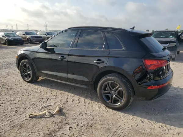 WA1ANAFY0J2053435 2018 AUDI Q5 - Image 2