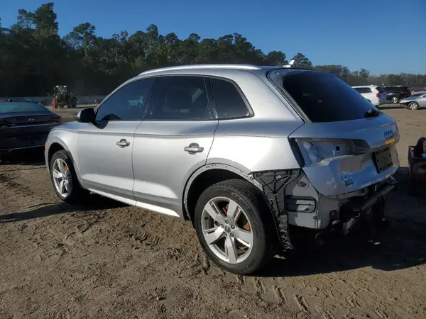WA1ANAFY0J2057534 2018 AUDI Q5 - Image 2