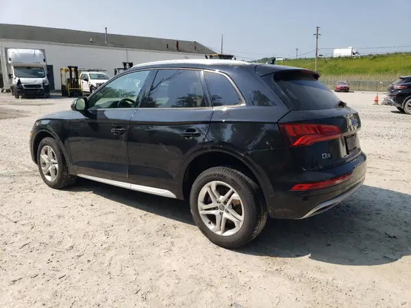 WA1ANAFY0J2080652 2018 AUDI Q5 - Image 2
