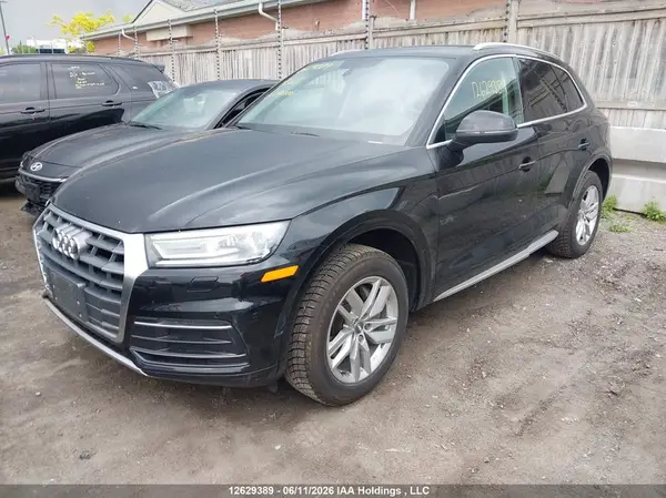 WA1ANAFY0J2095006 2018 AUDI Q5 - Image 2
