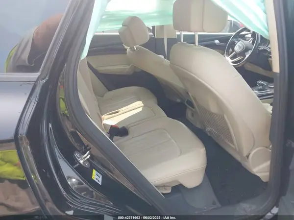 WA1ANAFY0J2101628 2018 AUDI Q5 - Image 8