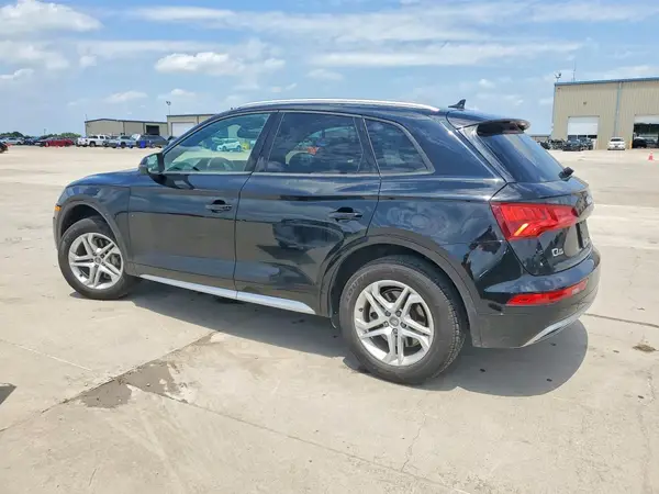 WA1ANAFY0J2119630 2018 AUDI Q5 - Image 2