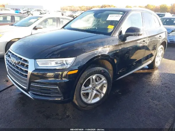 WA1ANAFY0J2142325 2018 AUDI Q5 - Image 2