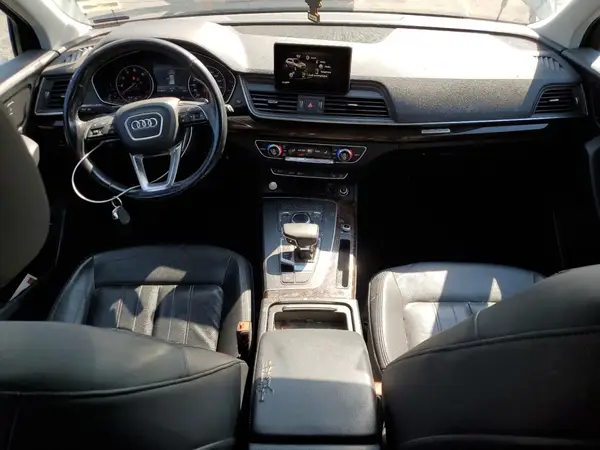 WA1ANAFY0J2175017 2018 AUDI Q5 - Image 8