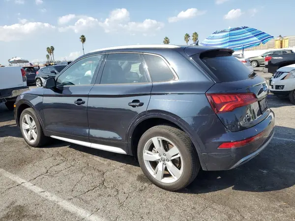 WA1ANAFY0J2200496 2018 AUDI Q5 - Image 2
