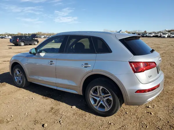 WA1ANAFY0J2207500 2018 AUDI Q5 - Image 2