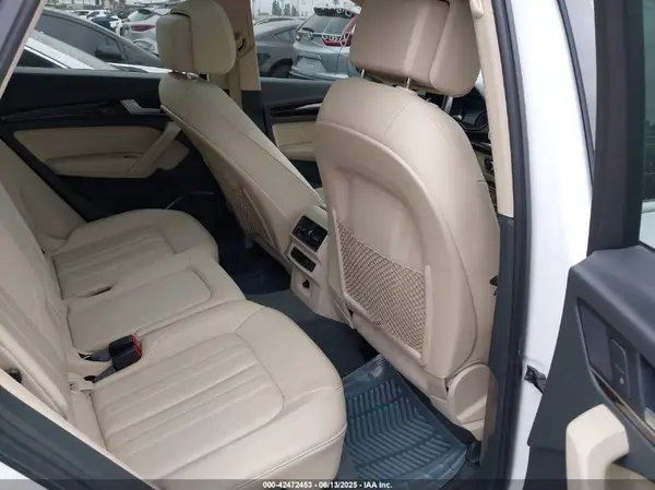 WA1ANAFY0K2072083 2019 AUDI Q5 - Image 8
