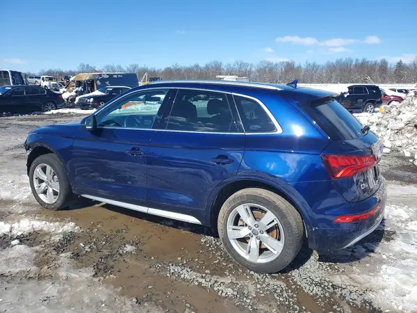 WA1ANAFY0K2074089 2019 AUDI Q5 - Image 2