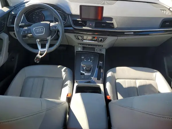 WA1ANAFY0K2074089 2019 AUDI Q5 - Image 8