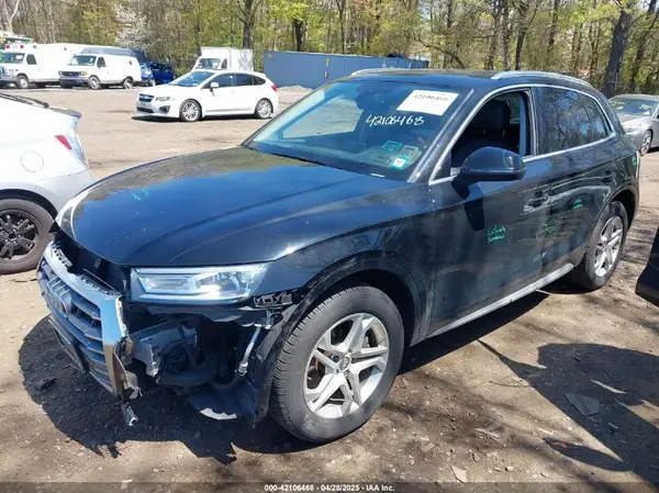 WA1ANAFY0K2103123 2019 AUDI Q5 - Image 2