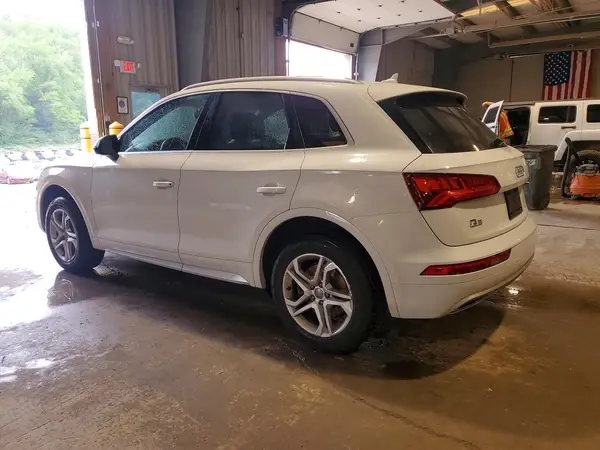 WA1ANAFY0K2117118 2019 AUDI Q5 - Image 2