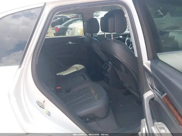 WA1ANAFY0K2125705 2019 AUDI Q5 - Image 8