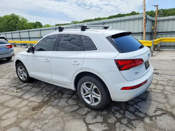 WA1ANAFY0K2129303 2019 AUDI Q5 - Image 2