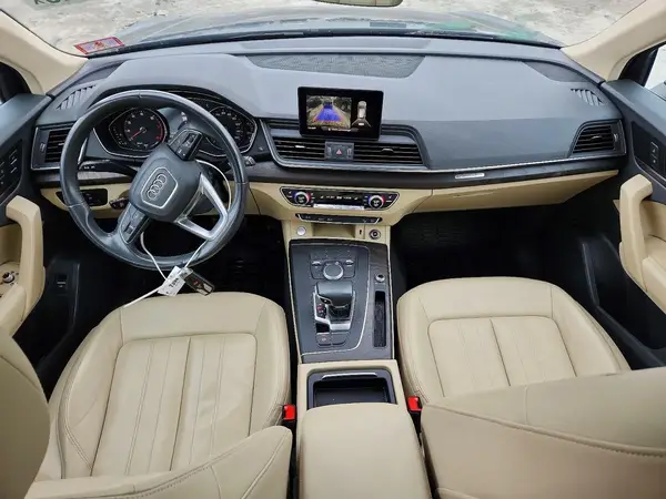 WA1ANAFY0K2133531 2019 AUDI Q5 - Image 8