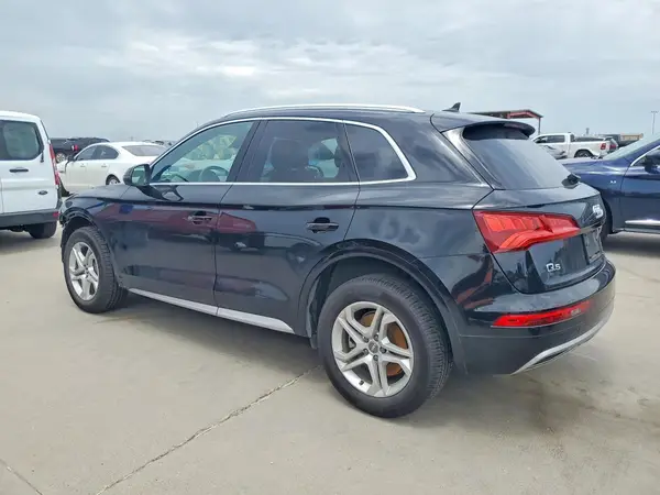 WA1ANAFY0K2133979 2019 AUDI Q5 - Image 2