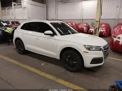 WA1ANAFY0L2043085 2020 AUDI Q5