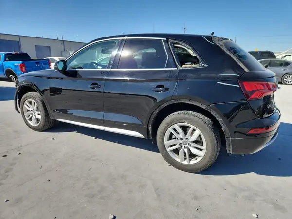 WA1ANAFY0L2043586 2020 AUDI Q5 - Image 2