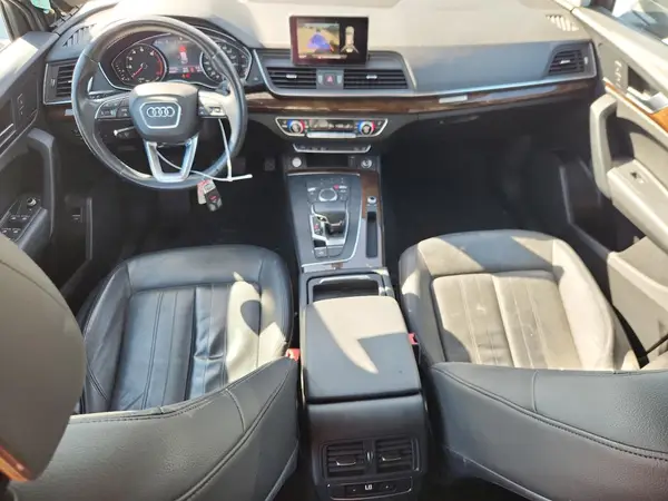 WA1ANAFY0L2043586 2020 AUDI Q5 - Image 8