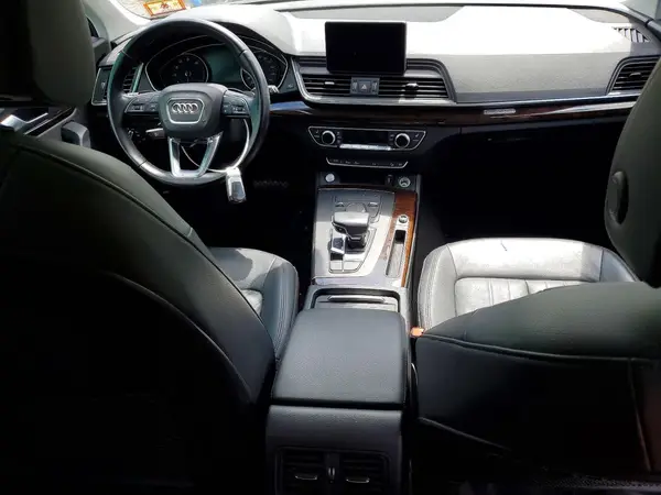 WA1ANAFY0L2054376 2020 AUDI Q5 - Image 8