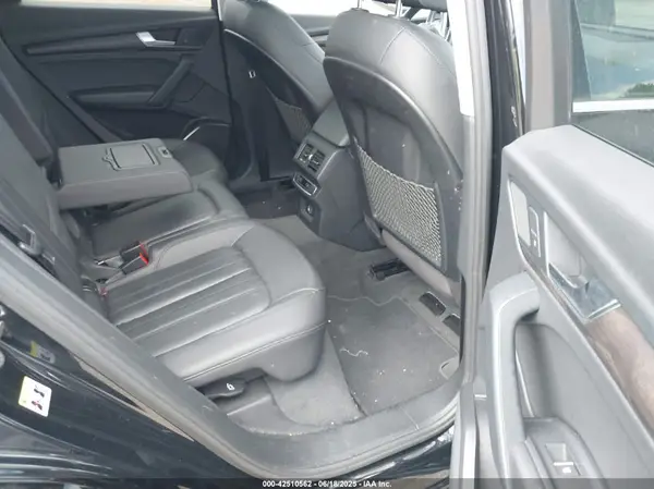WA1ANAFY0L2059836 2020 AUDI Q5 - Image 8